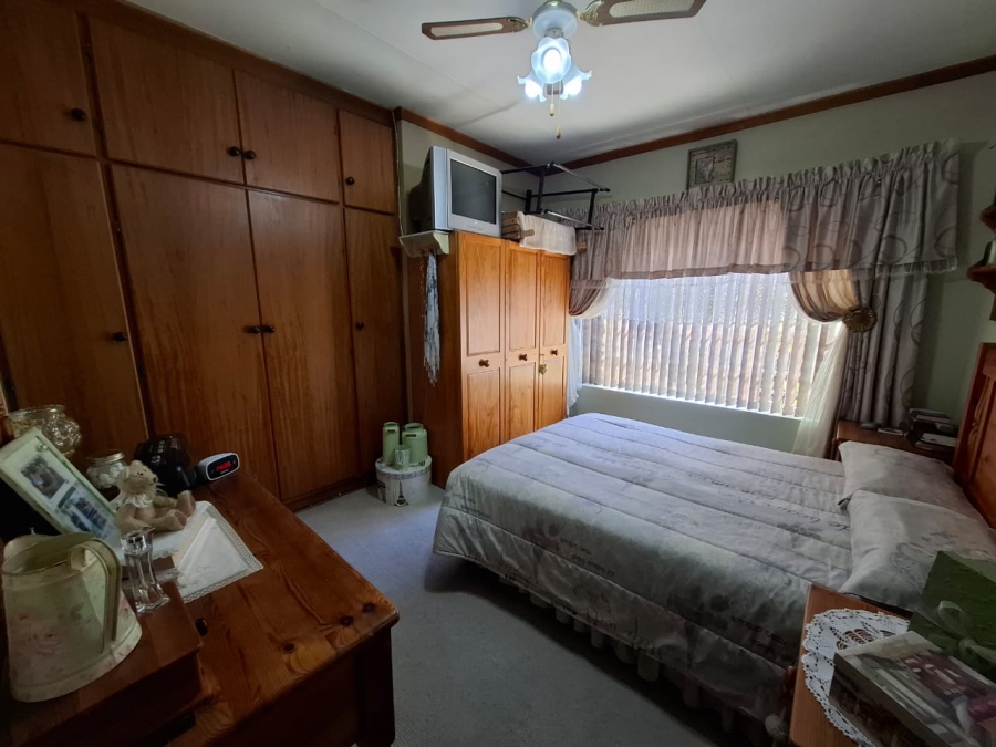 2 Bedroom Property for Sale in Uitsig Free State